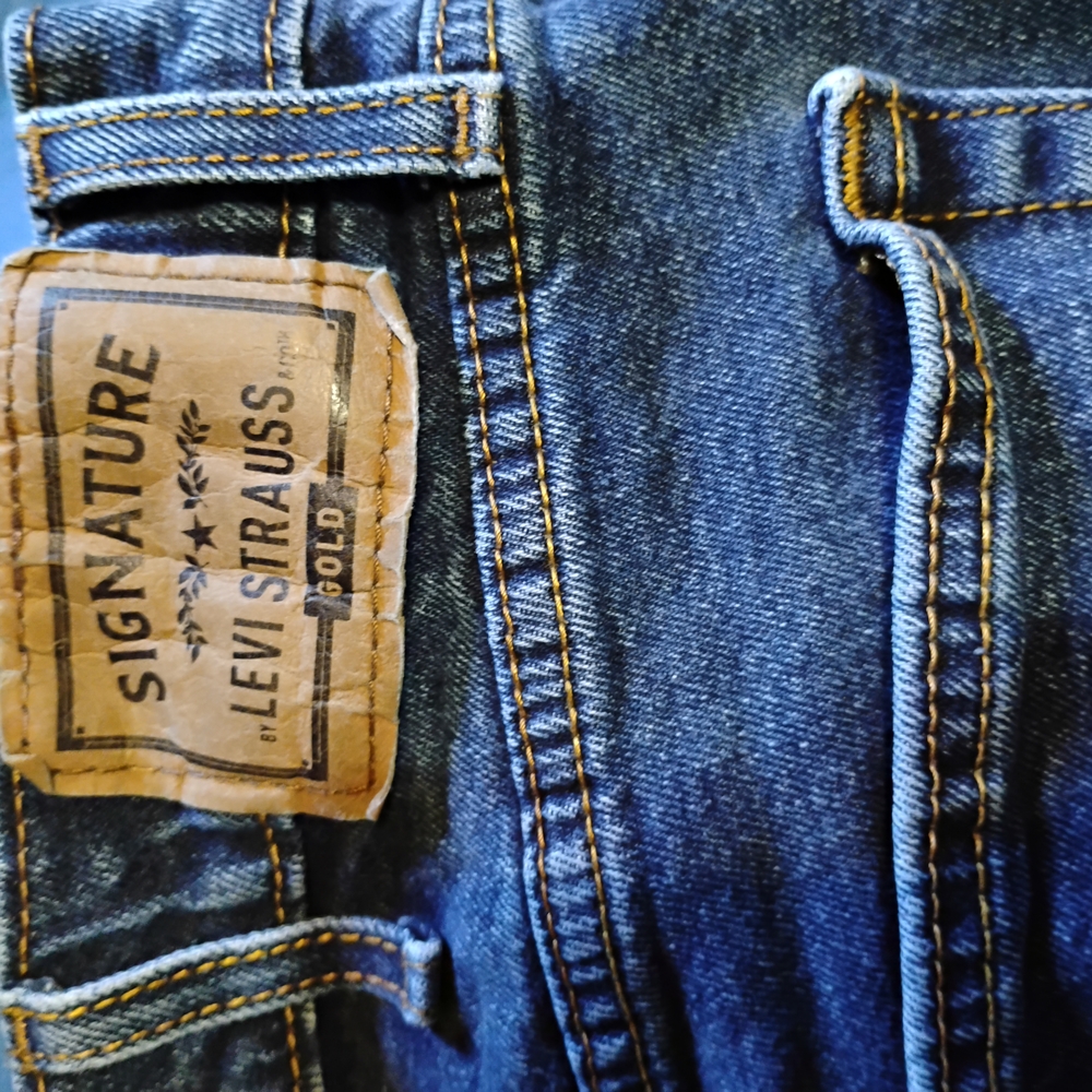 Levi's Strauss Classic Blue Denim Jeans with Contrast Stitching
